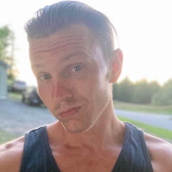 Meet your Posher, Tyler - Picture 1 of 1